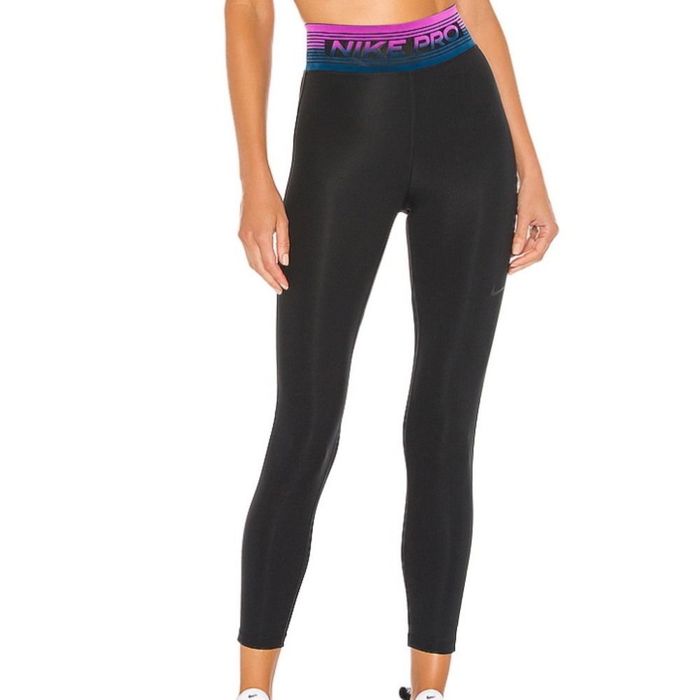Nike High Waisted Pro Dri-Fit 7/8 Tight Leggings